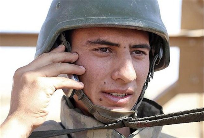 Điện thoại di động của người lính 1