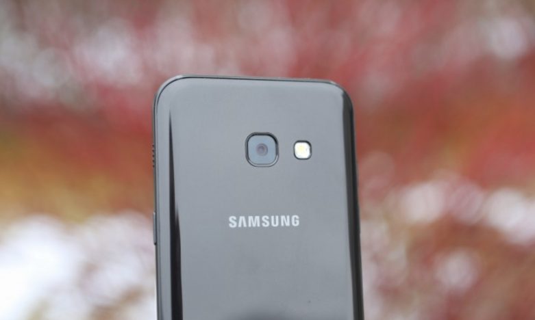 Đánh giá sơ bộ về Samsung Galaxy A3 (2017) 5